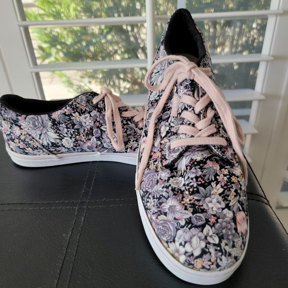 VANS Floral Sneakers SZ 9 - Picture 2 of 9